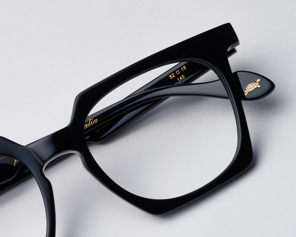 Optical frame - Maya Light