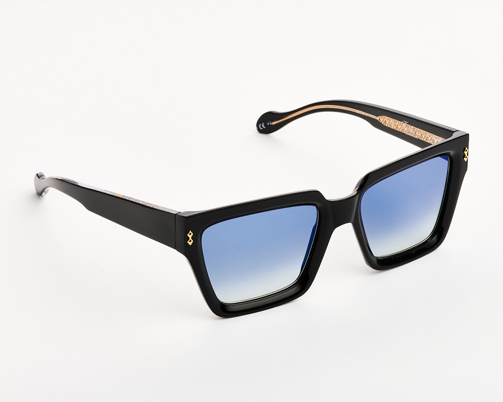 Black women's sunglasses Black women's sunglasses