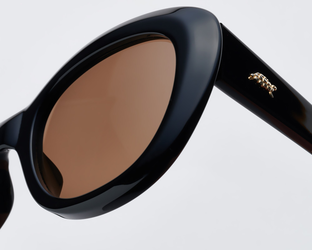 Vintage women's black sunglasses
