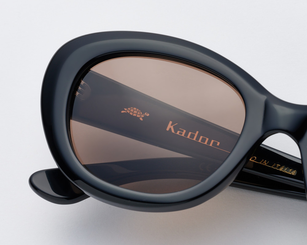 Vintage women's black sunglasses
